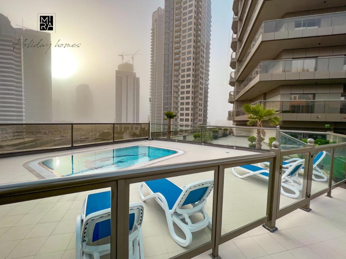Mira Holiday Homes - Newly Furnished Studio In Downtown Dubai Exterior foto
